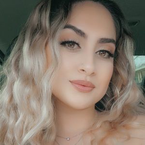 Meet your Posher, Celeste